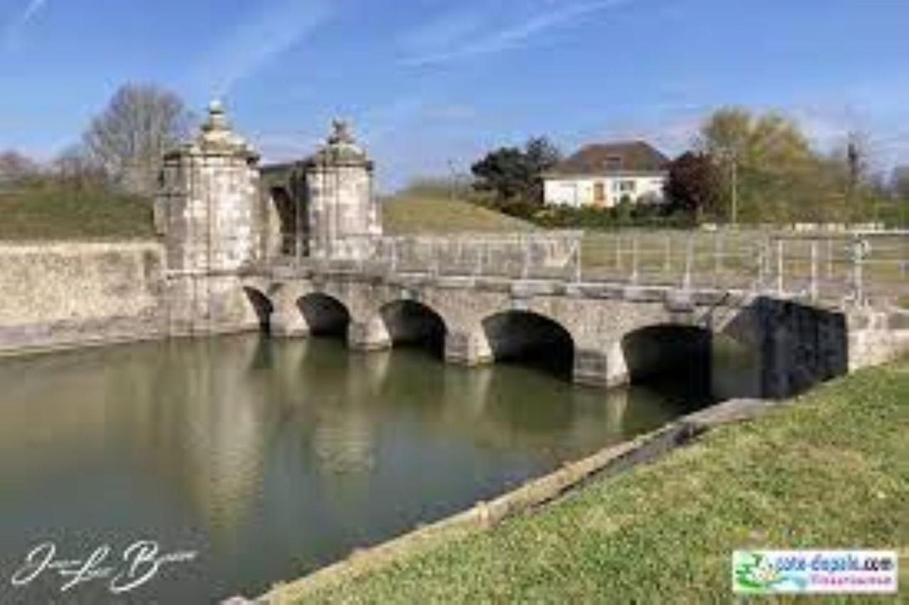 L'Etoile De Mer - Les Remparts Gravelines Exterior foto