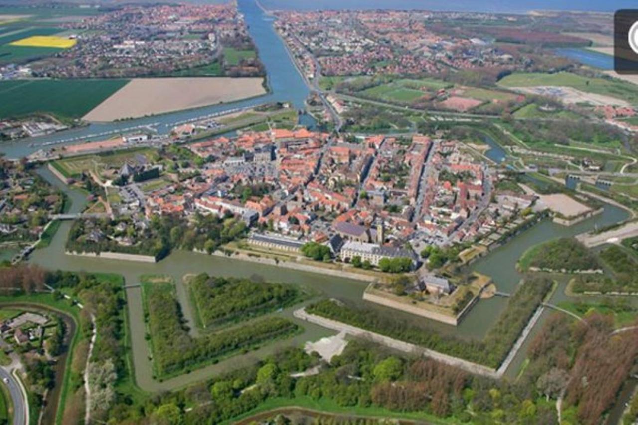 L'Etoile De Mer - Les Remparts Gravelines Exterior foto